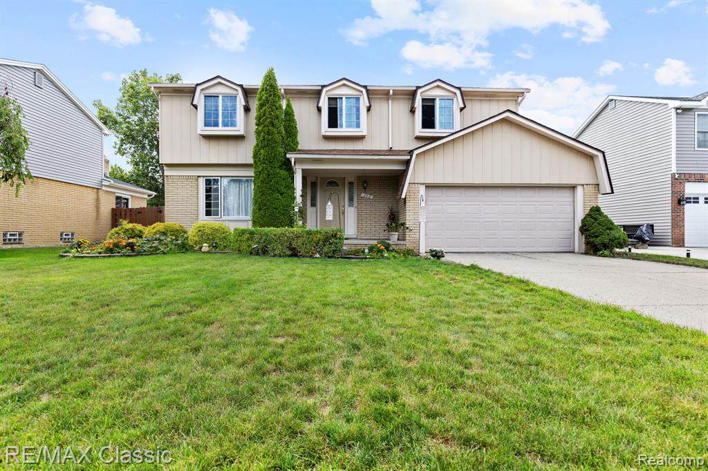 306 Princess Drive - Photo 1
