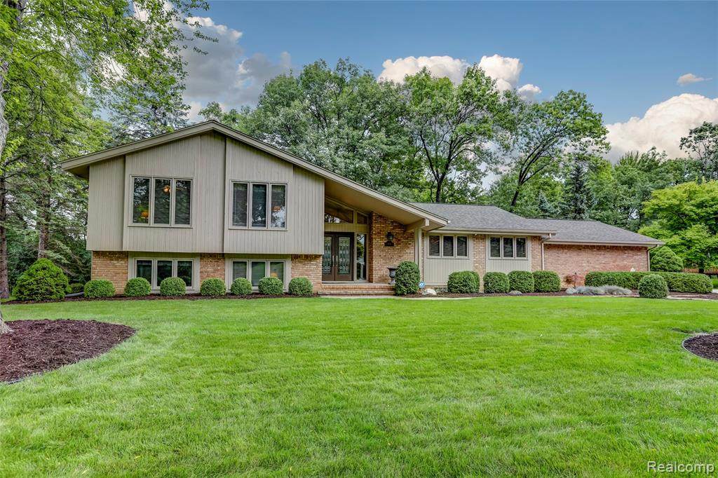 1884 Bend Drive - Photo 1
