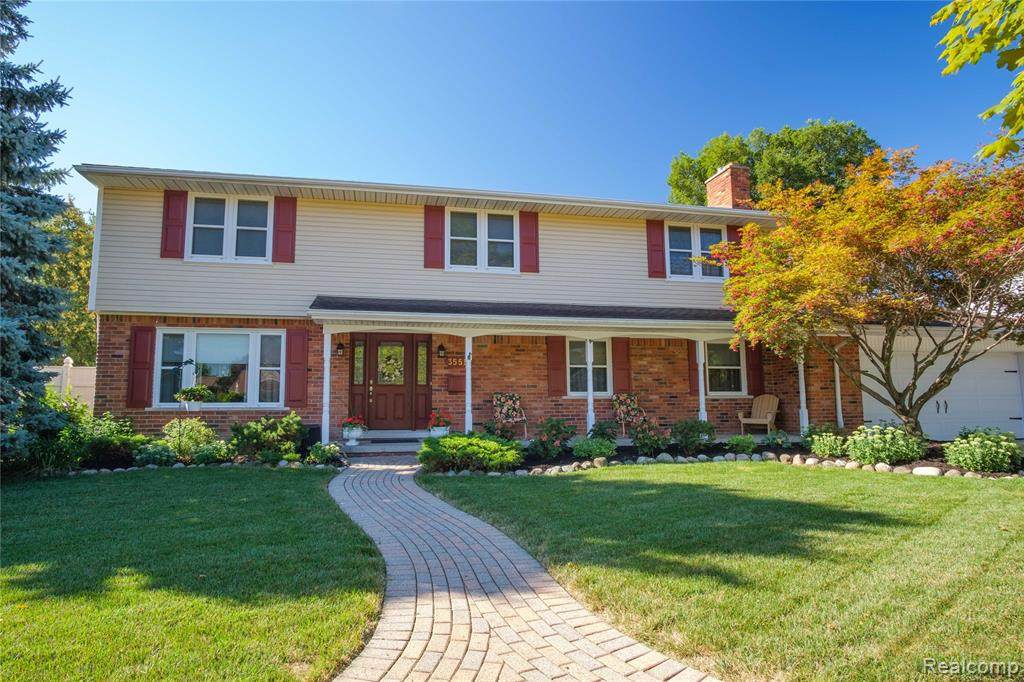 35515 Oakdale Street - Photo 1