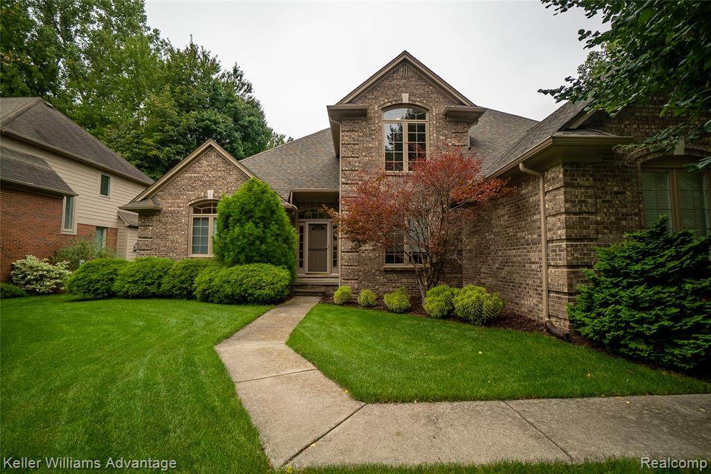 48711 Red Oak Drive - Photo 1