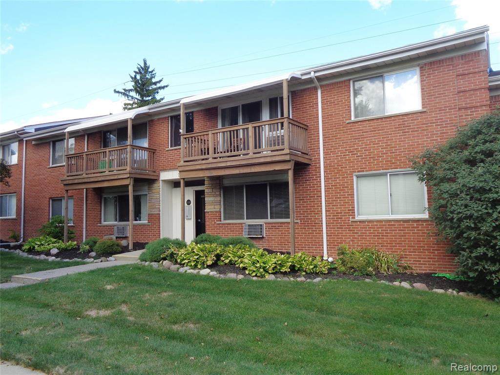 3106 Linwood Avenue - Photo 1