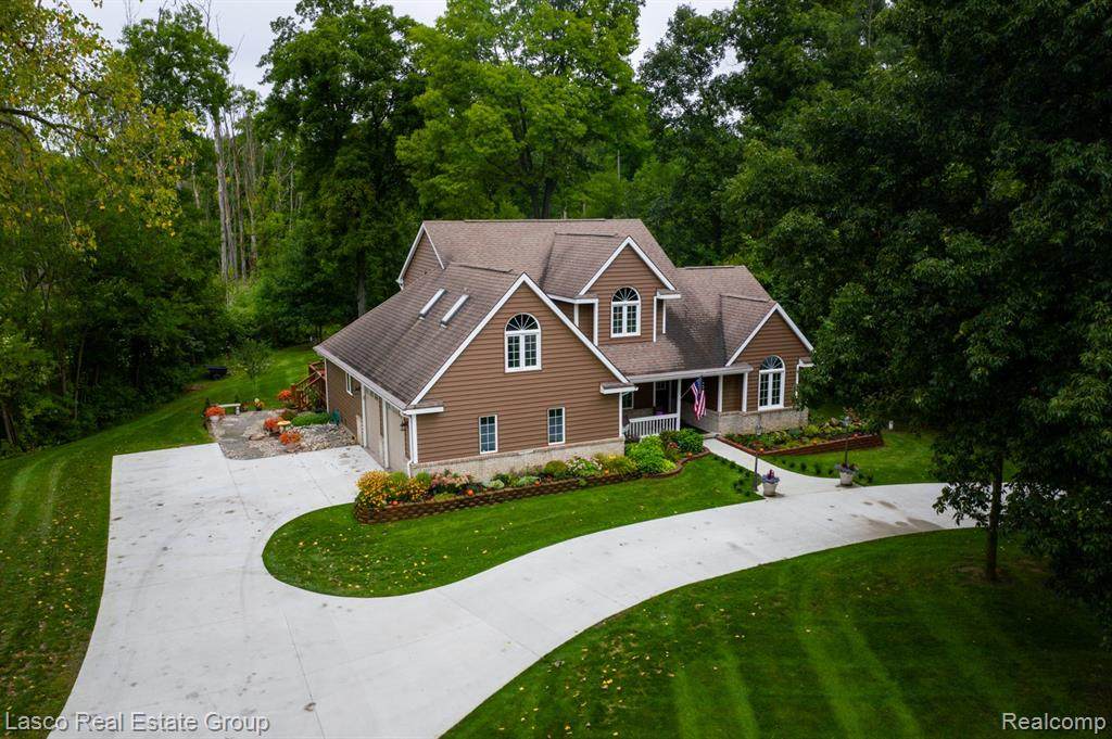 1330 Fentonwood - Photo 1