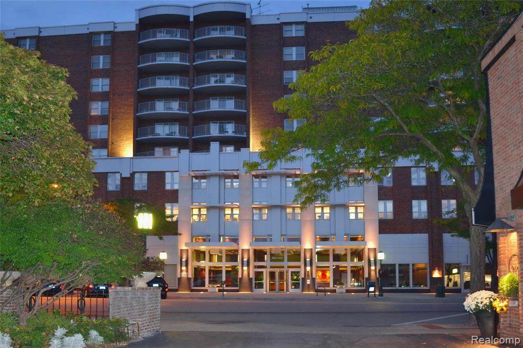 411 Old Woodward Avenue - Photo 1