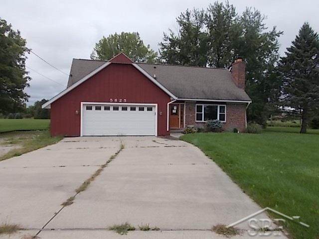 5825 Mackinaw - Photo 1