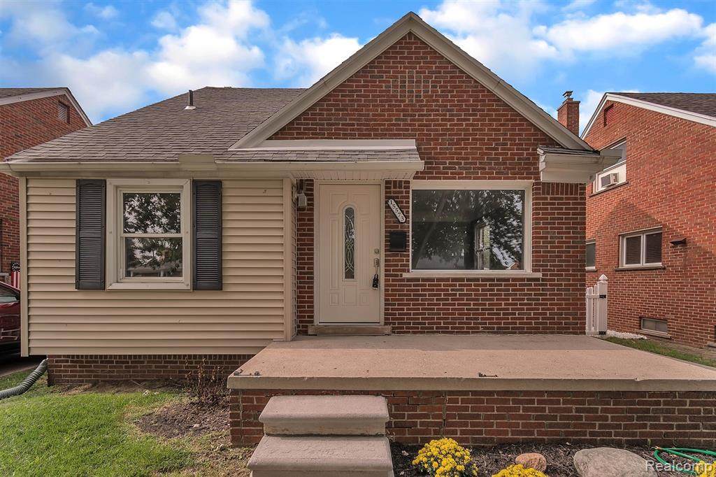 15573 Hanfor Avenue - Photo 1