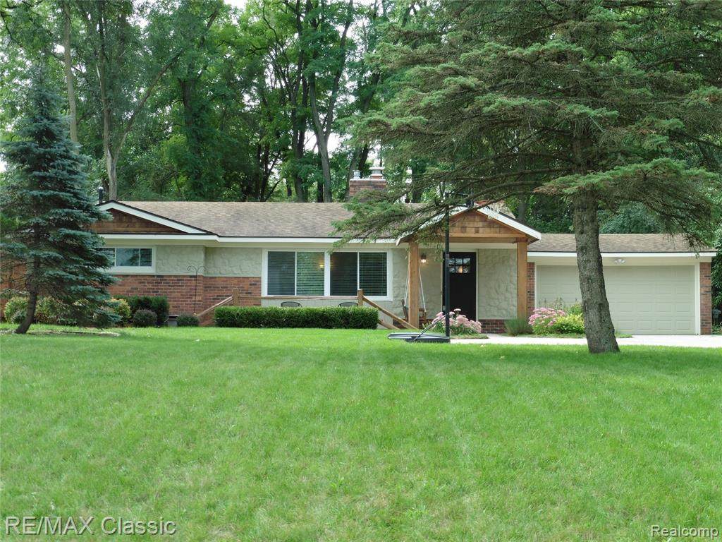 3087 Southwind Drive - Photo 1
