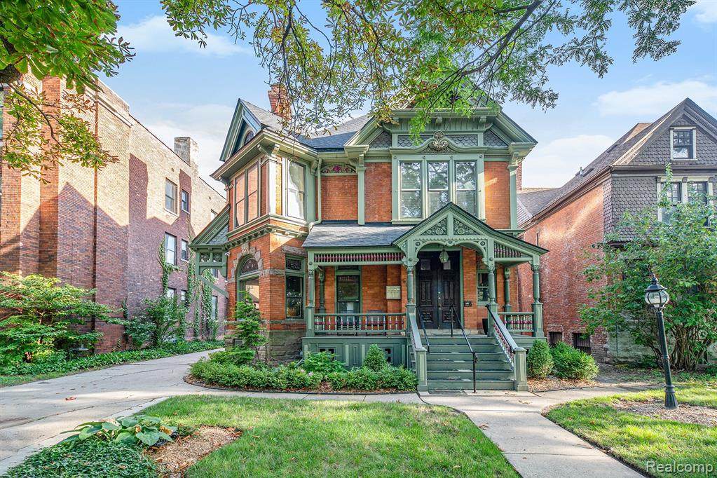 669 Canfield Street - Photo 1