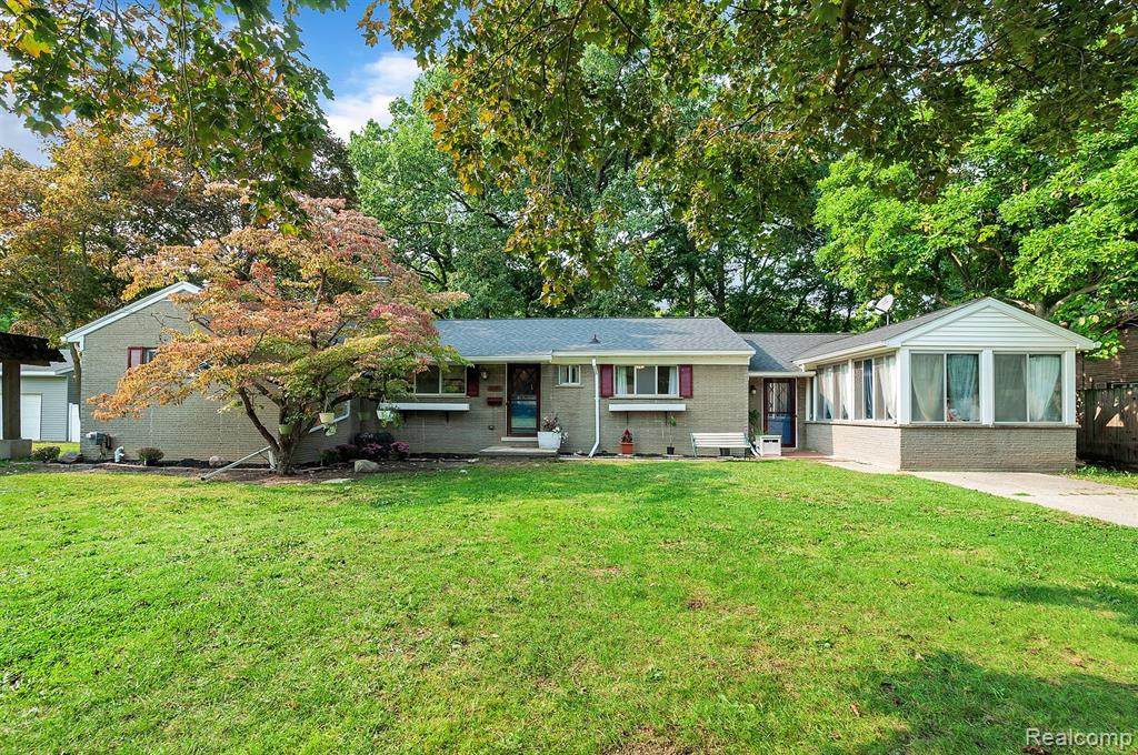 32482 Woodbrook Drive - Photo 1