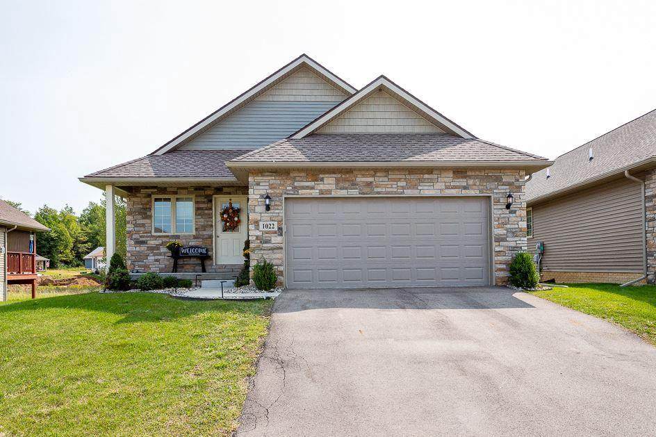 1022 Ridgeview Ct - Photo 1