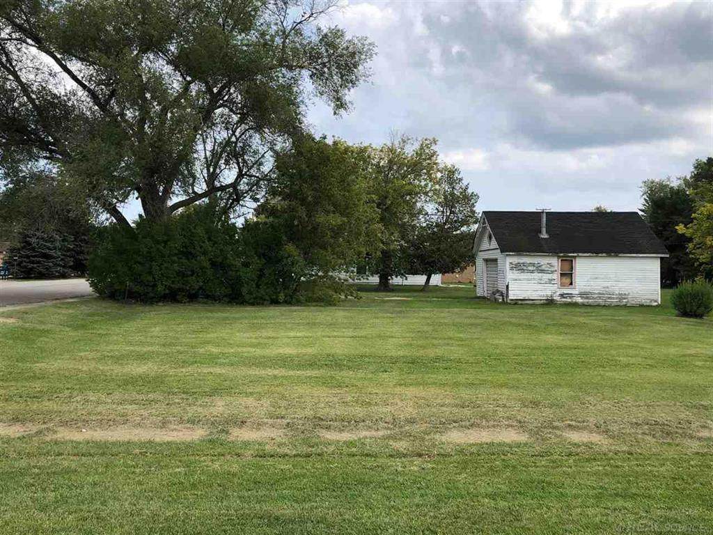 5728 Cedar - Photo 1