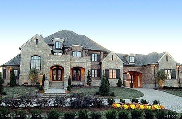 9634 Cross Creek Drive - Photo 1