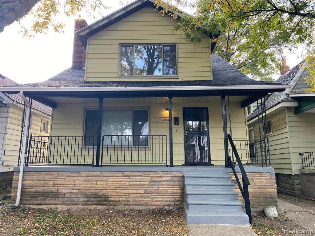 1989 Eason Street - Photo 1