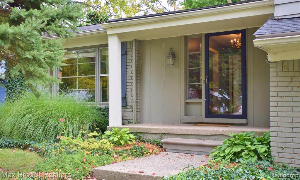 1019 Glenhurst Drive - Photo 1