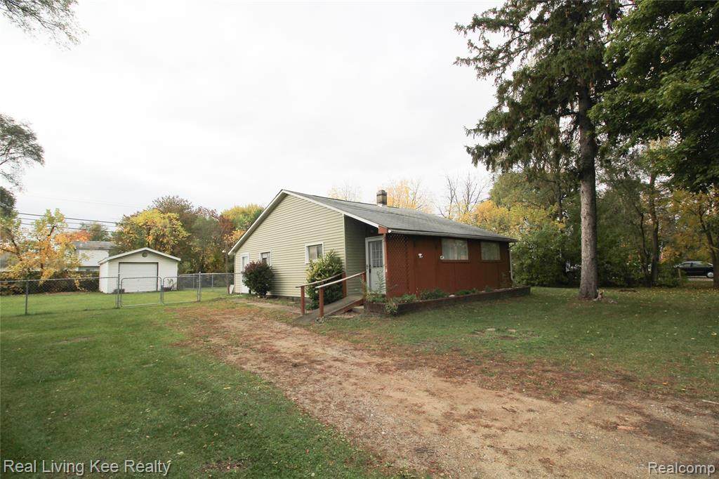 47747 Dequindre Road - Photo 1