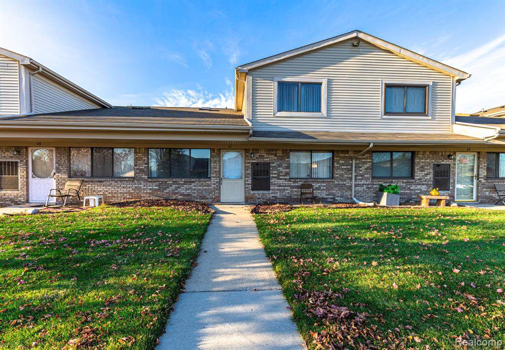 16054 Holz Drive - Photo 1