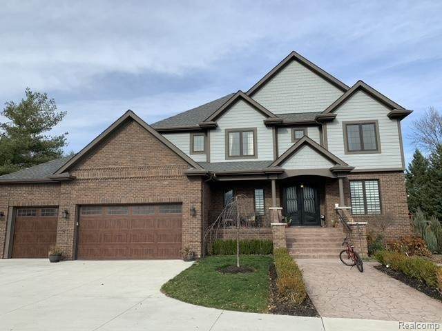 850 South Boulevard - Photo 1