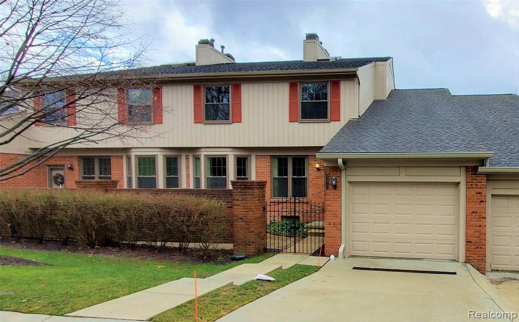 7222 Huntcliff - Photo 1