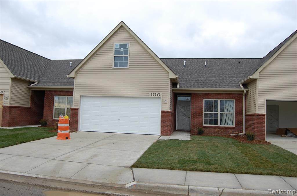 23942 White Pine Street - Photo 1