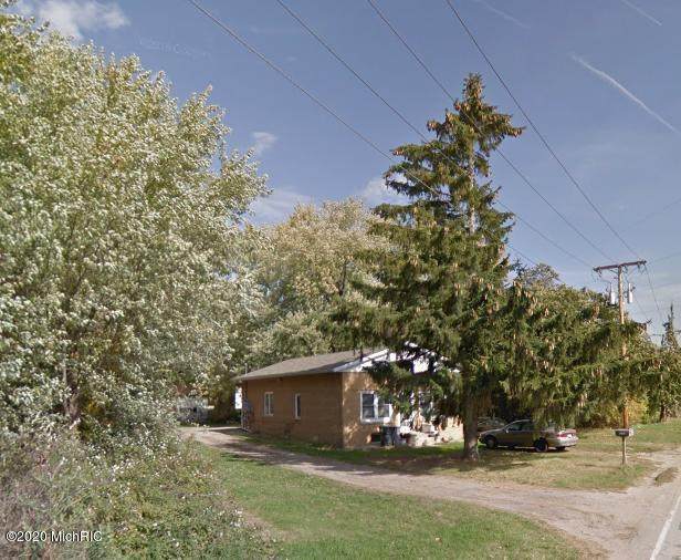 1748 Riverside Rd - Photo 1