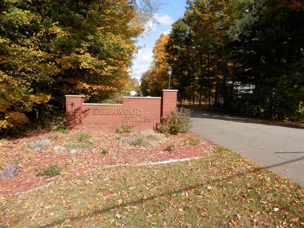 8 Harlan Drive - Photo 1