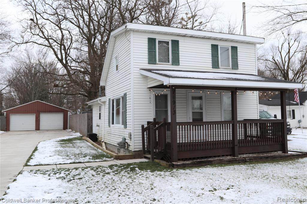 16913 Cedar Street - Photo 1
