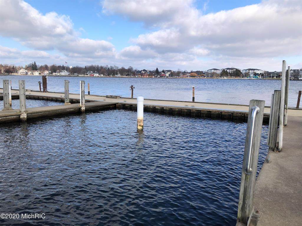 98 Harbor Drive - Photo 1