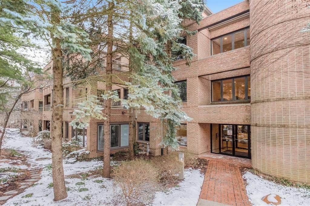 3000 Glazier Way - Photo 1