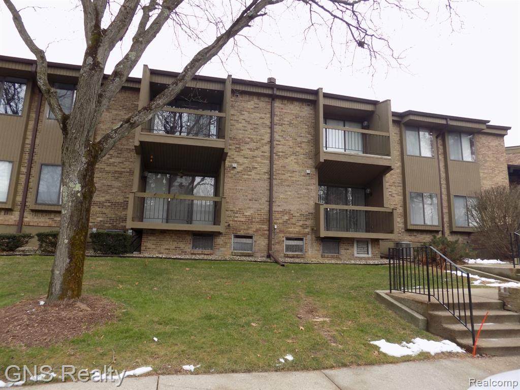 27333 Arborway Road - Photo 1