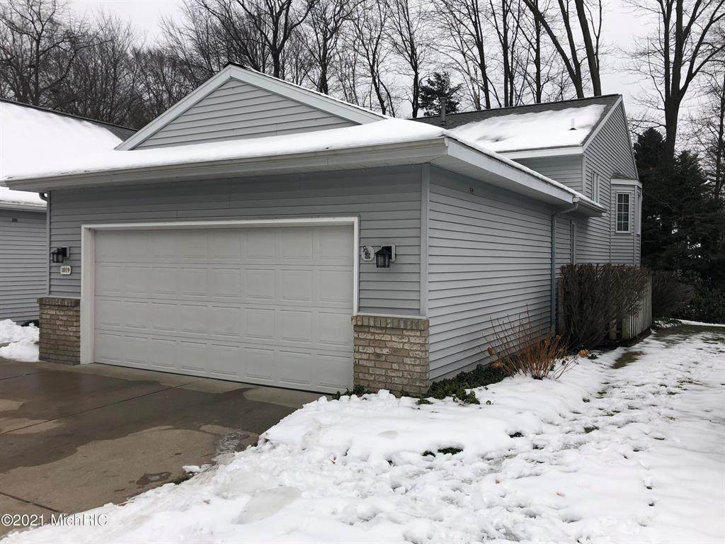1019 Hidden Creek Drive - Photo 1