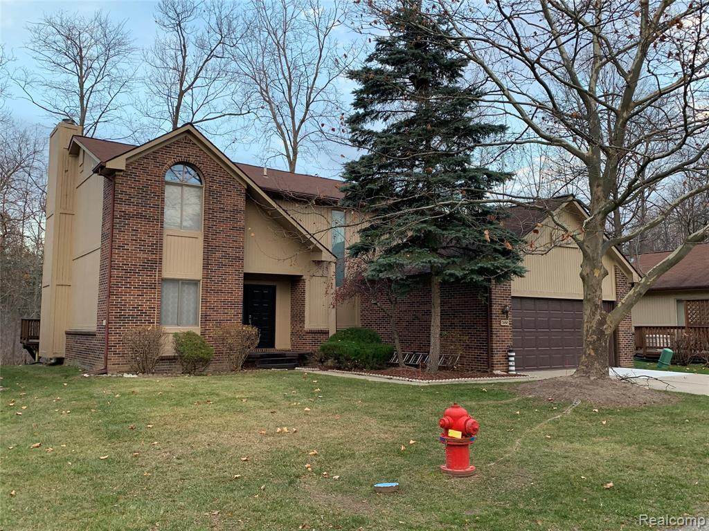 7450 Cedarwood - Photo 1