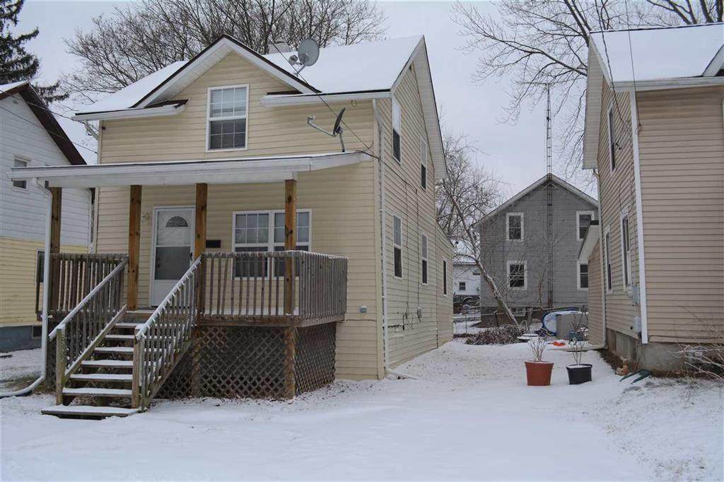 556 Elm Ave - Photo 1
