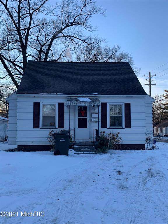 1907 Elwood Street - Photo 1