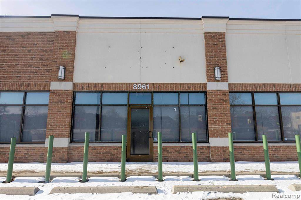 9039 Linwood Street - Photo 1