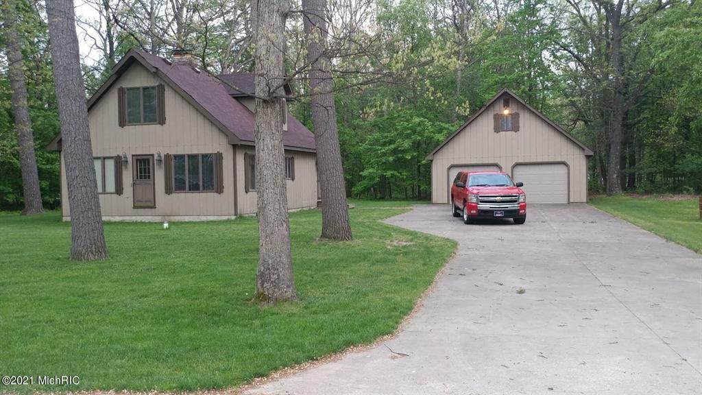 5492 Front Street - Photo 1