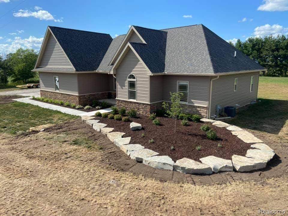 5142 June Drive - Photo 1