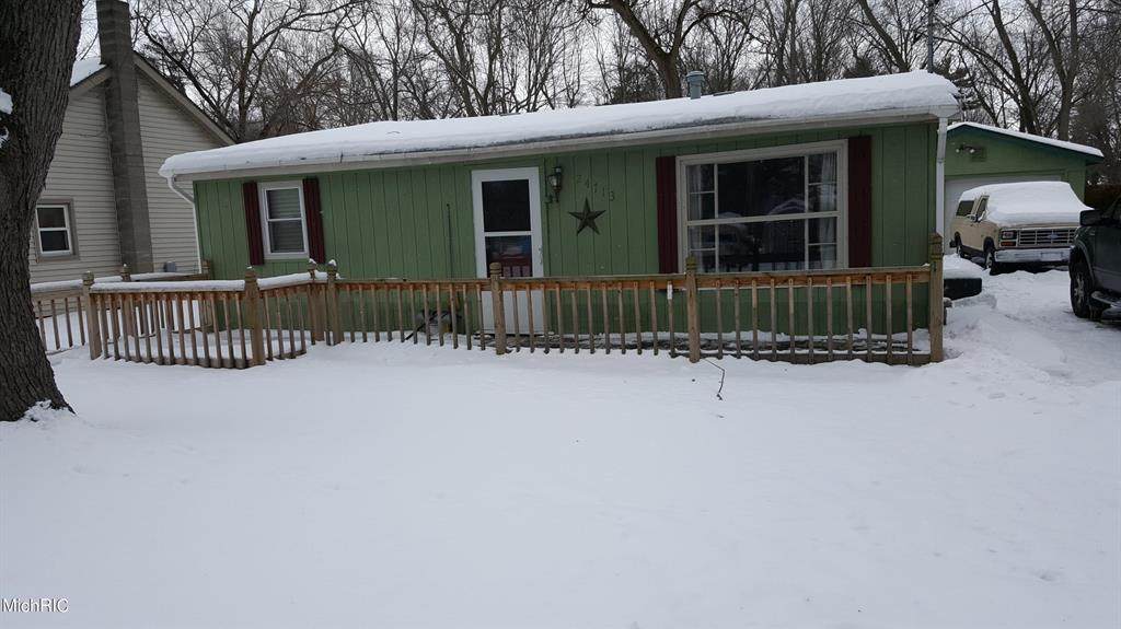 24713 Meade Street - Photo 1