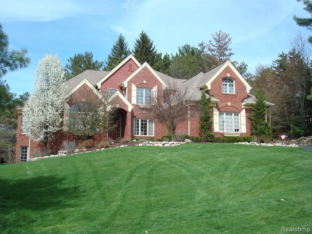 7033 Forest Way - Photo 1