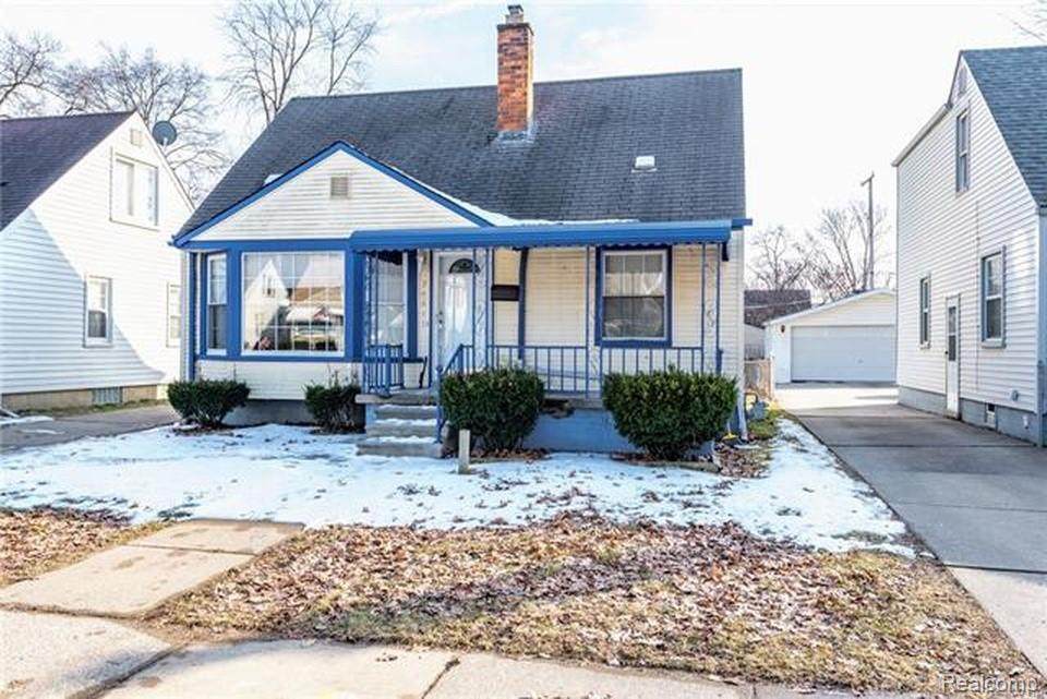 24811 Chicago Street - Photo 1