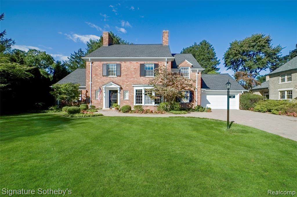 60 Sunningdale Drive - Photo 1