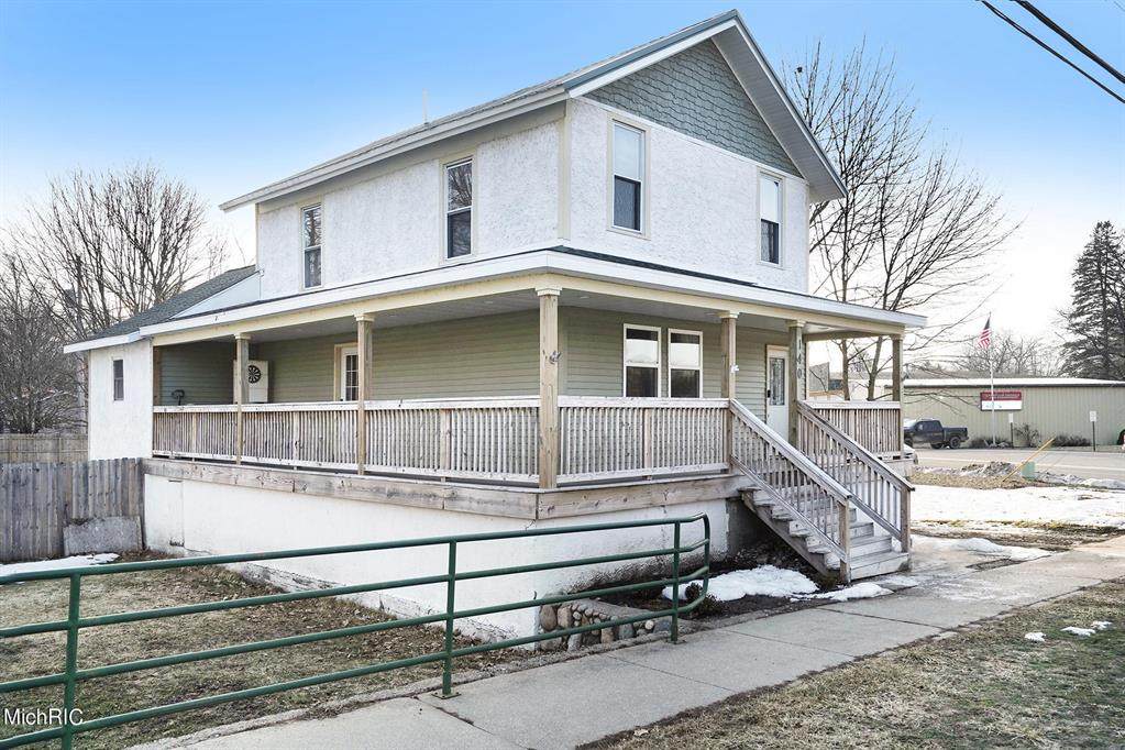 140 Lincoln Avenue - Photo 1