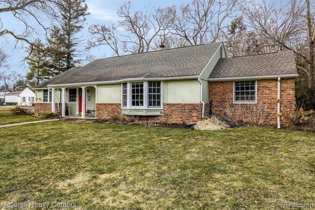 4220 Surrey Cross Street - Photo 1