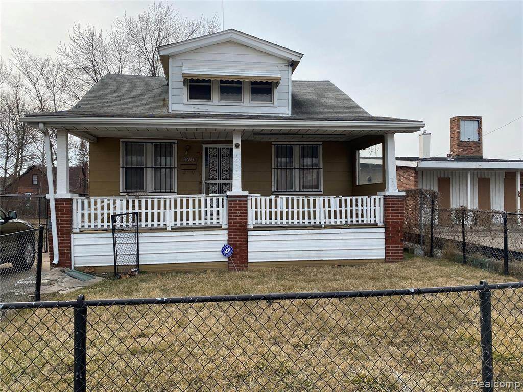 8693 Schaefer Hwy - Photo 1