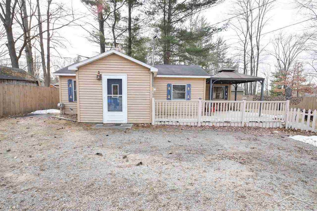 4173 Lake Dr - Photo 1