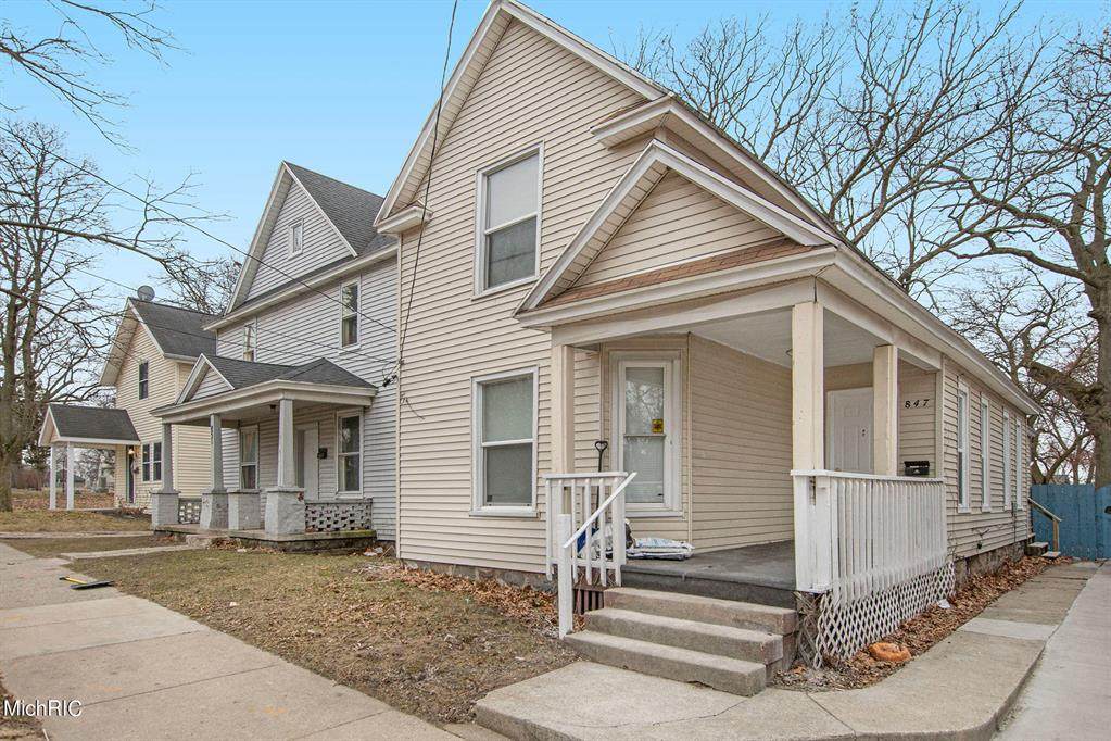 847 Union Avenue - Photo 1