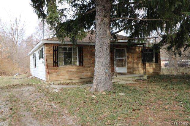 3391 Genesee Road - Photo 1