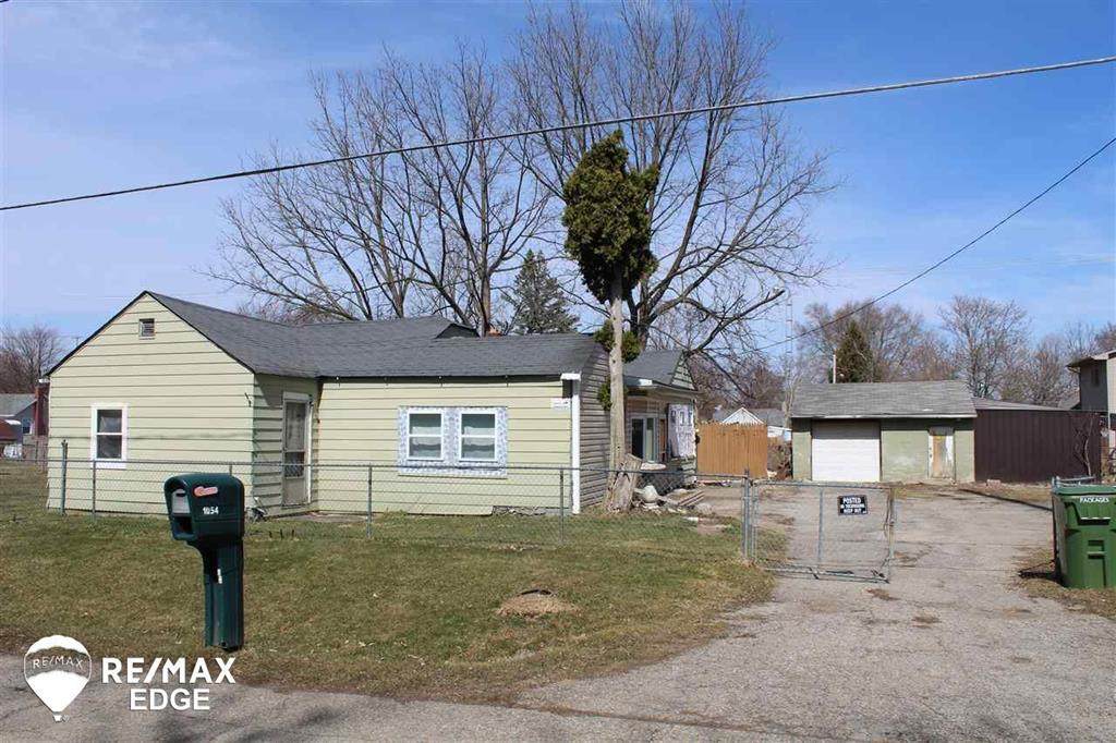 1054 Judd Rd - Photo 1