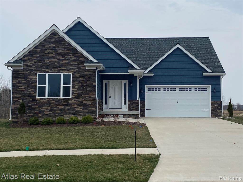 10025 Emerald Falls Boulevard - Photo 1