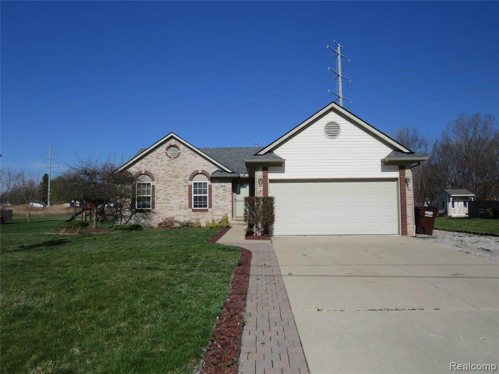 1749 Spaulding Road - Photo 1