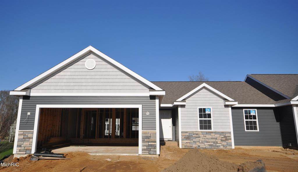 2471 Hunters Run - Photo 1