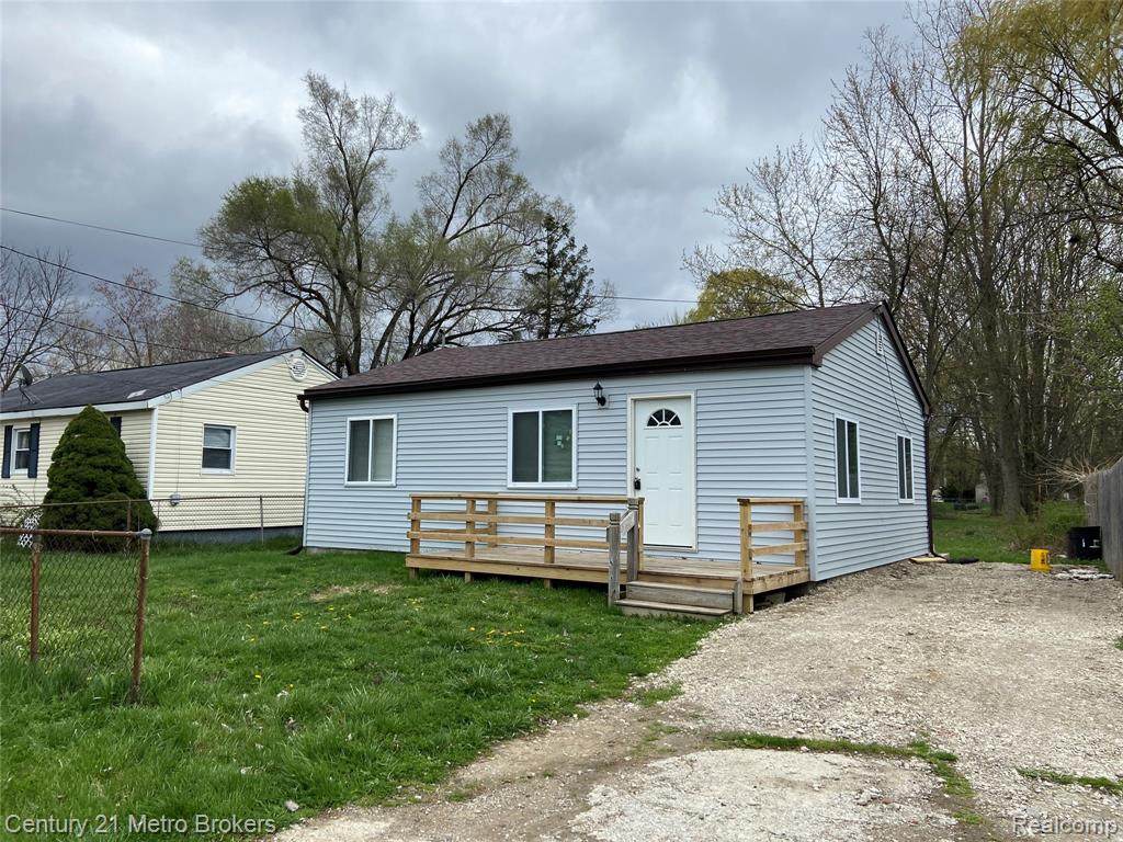 1058 Lincoln Drive - Photo 1